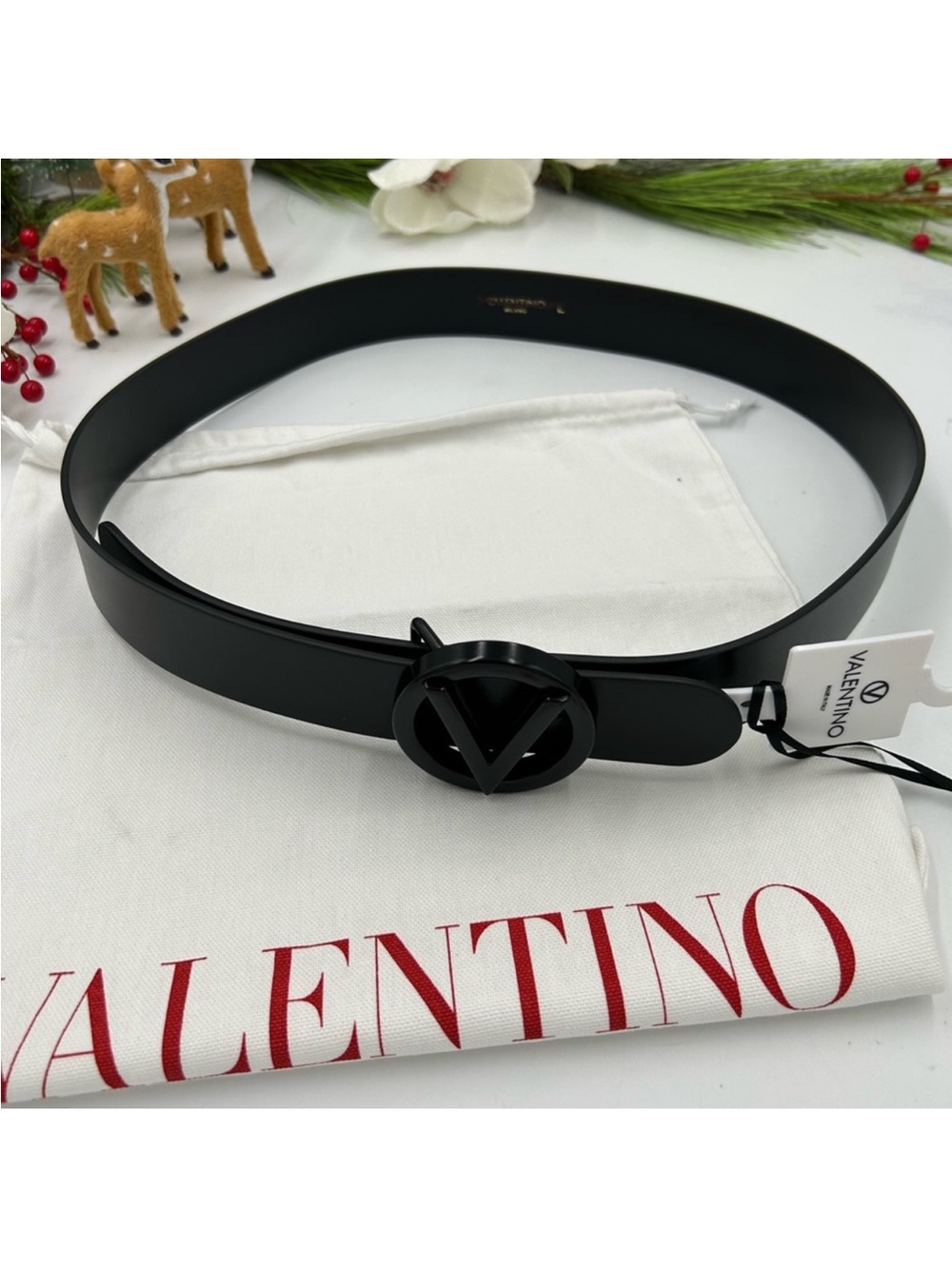 Men’s Valentino leather belt size large/44 made in Italy